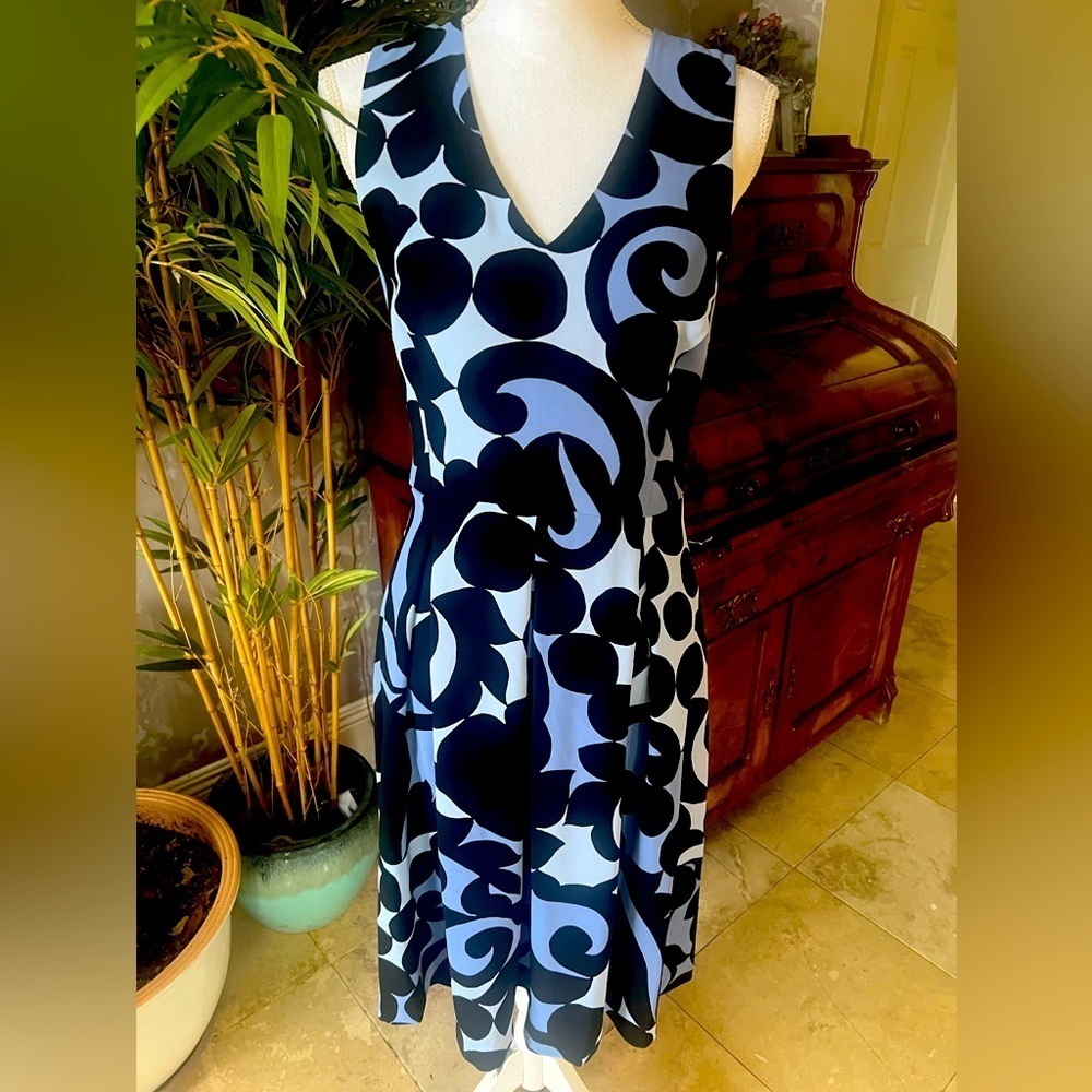 Ann Taylor sleeveless dress V-neck fully lined back zipper size 4T NWOT - Picture 7 of 16